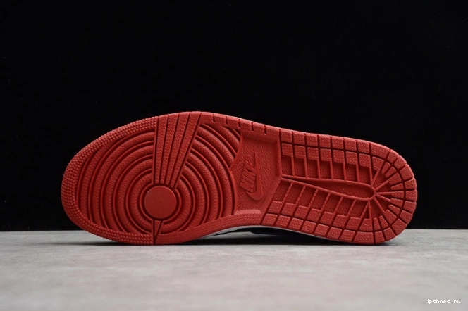 UNC Jordan Chicago To Air CD0461-046 1 0316